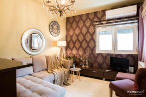 Deluxe Suite By Homebrain